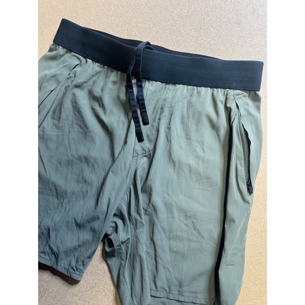 ten thousand Men's shorts Olive Green Tech Athletic Workout Gym Size‎ Small $78